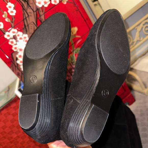 Knee high black suede boots. - Picture 3 of 3